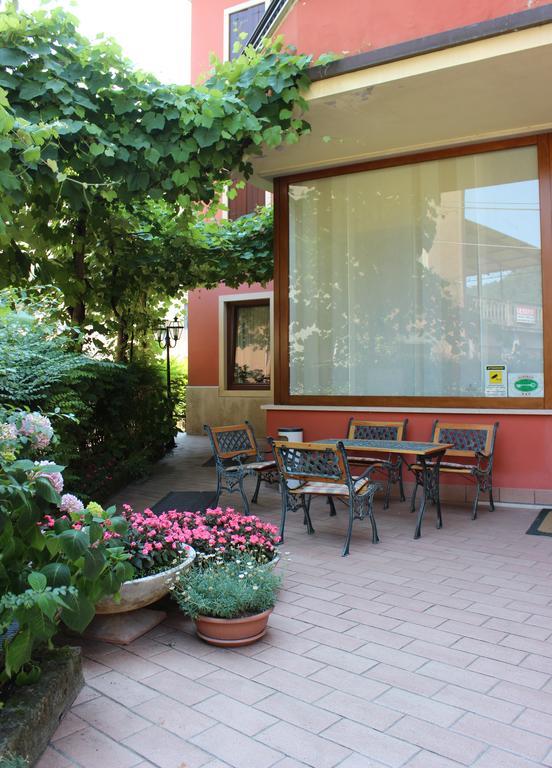 Albergo Al Castello Recoaro Terme Exterior photo